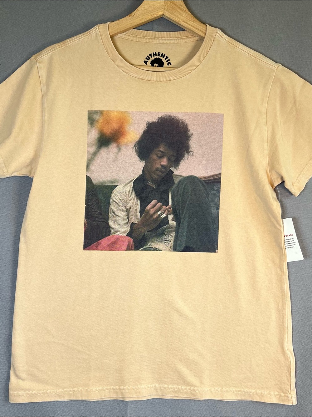 Lucky Brand Women’s szXS Jimmy Hendrix Light Yellow Tee Rock&Roll Music NWT